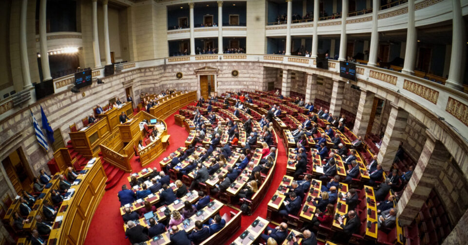 Επίθεση-Μητσοτάκη-σε-ΠΑΣΟΚ-και-ΣΥΡΙΖΑ-για-τον-προϋπολογισμό-–-«Το-κόμμα-των-μουσαμάδων-δε-μπορεί-να-μιλάει-για-το-μετρό-της-Θεσσαλονίκης»