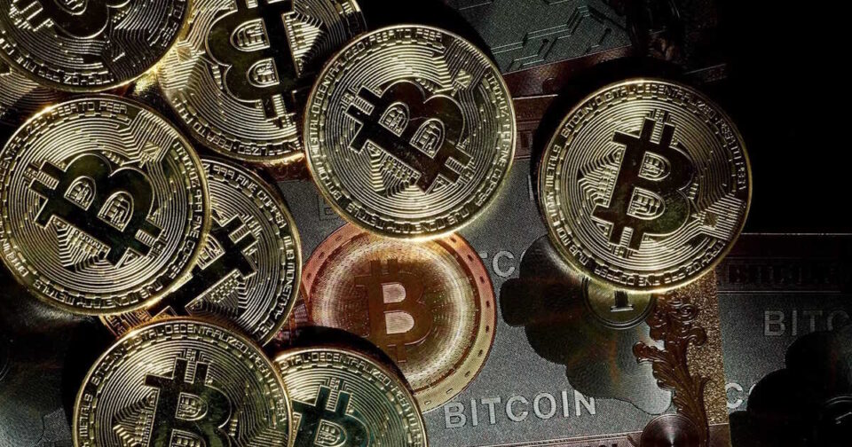 Το-bitcoin-έσπασε-για-1η-φορά-το-φράγμα-των-105.000-δολαρίων