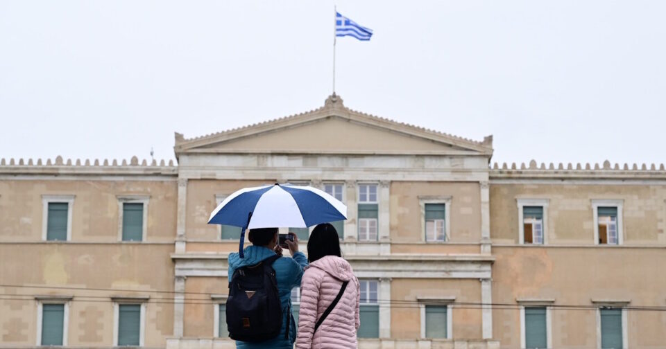 Καιρός:-Ραγδαία-επιδείνωση-από-το-απόγευμα-με-βροχές,-καταιγίδες-και-ισχυρούς-ανέμους-–-Έκτακτο-δελτίο-από-την-ΕΜΥ