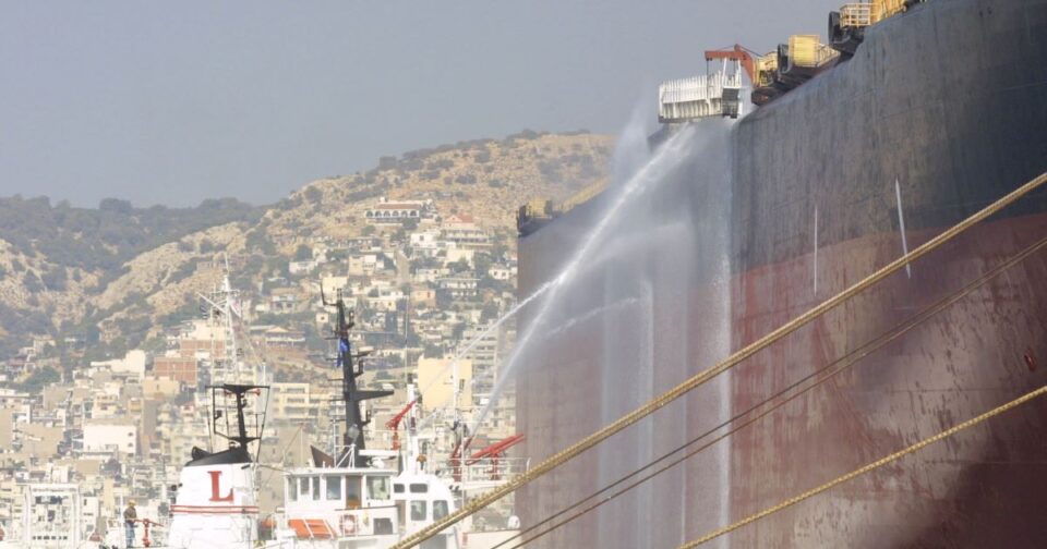 Κάρυστος:-Σύγκρουση-δεξαμενόπλοιου-με-φορτηγό-πλοίο