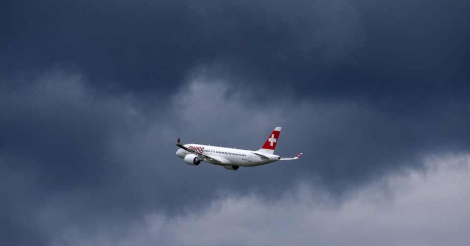 Ελβετία:-Πτήση-της-swiss-air-για-Ζυρίχη-έκανε-αναγκαστική-προσγείωση-στην-Αυστρία