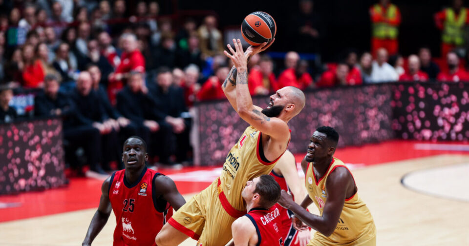 Βαθμολογία-euroleague:-Στην-κορυφή-ο-Ολυμπιακός-μετά-το-διπλό-στην-έδρα-της-Αρμάνι-Μιλάνο