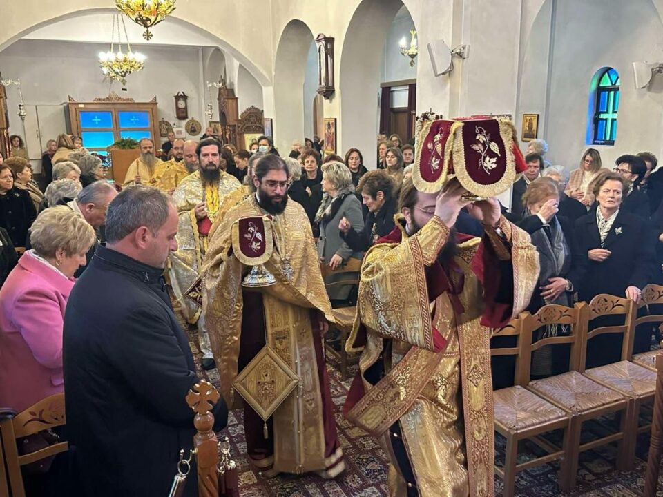 Από-το-Γαρδικάκι-και-τον-ΙΝ.-του-Αγίου-Γρηγορίου-ξεκίνησε-τις-πανηγυρικές-θείες-λειτουργίες-ο-Μητροπολίτης-Τρίκκης