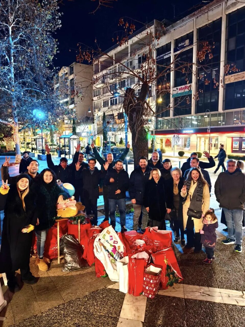 Το-Κίνημα-Δημοκρατίας-ΠΕ.-Λάρισας-Στήριξε-τη-Δράση-«Χάρισε-Παιχνίδια-και-Φάρμακα»