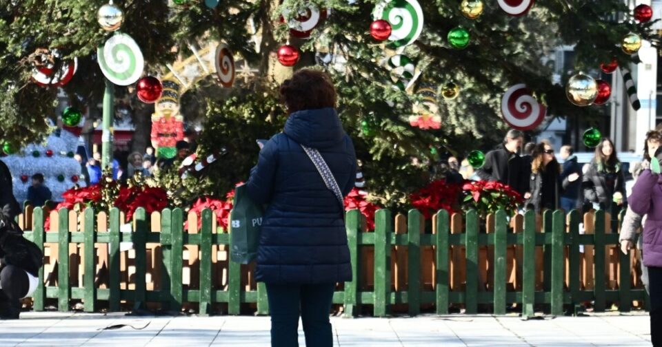 Καιρός:-«Ανοιξιάτικη»-και-η-Παραμονή-και-η-Πρωτοχρονιά-–-Η-πρόβλεψη-για-τις-πρώτες-μέρες-του-2025