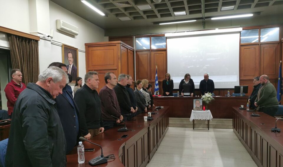 Το-Δημοτικό-Συμβούλιο-Τρικκαίων-αποχαιρέτησε-τον-εκλιπόντα-πρώην-Δήμαρχο-Κώστα-Παπαστεργίου