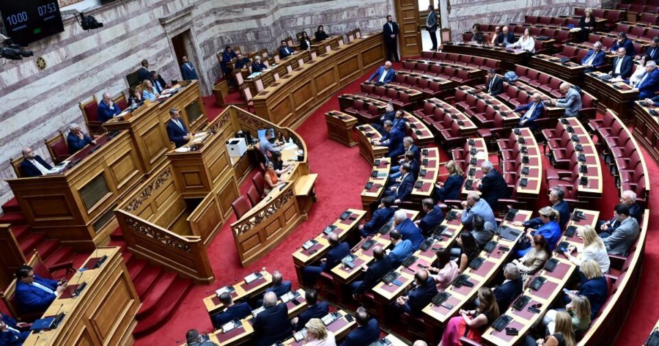 Δημοσκόπηση-opinion-poll:-Συναινετικό-Πρόεδρο-της-Δημοκρατίας-και-πολιτική-σταθερότητα-θέλουν-οι-πολίτες