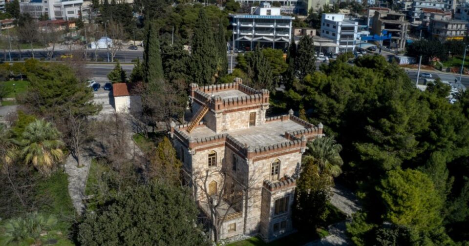 Παλατάκι-Χαϊδαρίου:-Η-άγνωστη-ιστορία-του-πύργου-και-η-σχέση-με-τη-Δούκισσα-της-Πλακεντίας-και-τον-Όθωνα